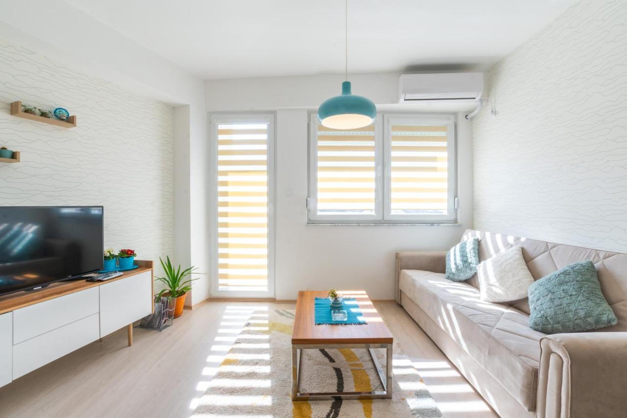 דירות סקופיה • Charming ǀ Near City Mall ǀ 1BR • מראה חיצוני תמונה